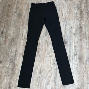 Lululemon straight leg leggings in black 2